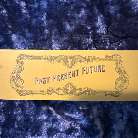 5 Cent Tarot – Vintage-Inspired Tarot Deck - Picture 4 of 9